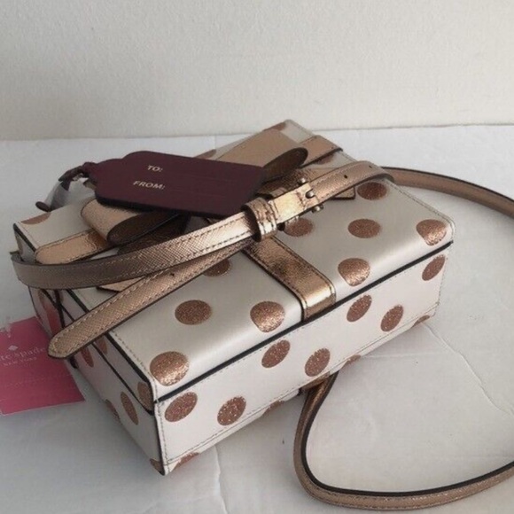 Kate Spade Gift Box Bag - Picture 4 of 7